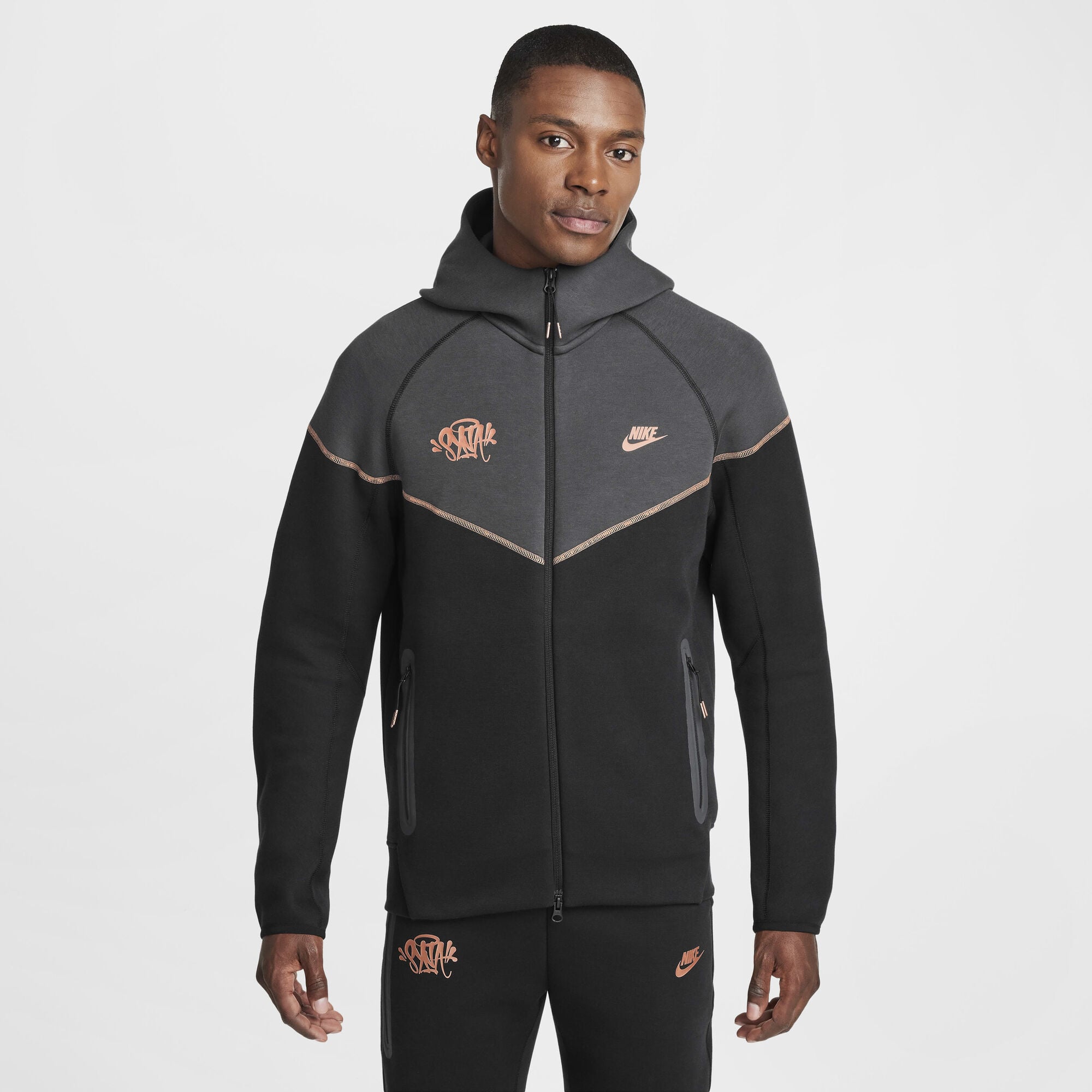 Nike x Central Cee Tech Fleece Hoodie & Joggers Set — view 3